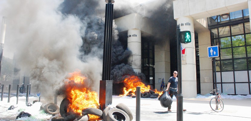 Le-Havre. Incendie à l'hôtel de ville du Havre : un militant CGT condamné
