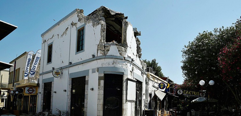 Grèce: un séisme en pleine saison touristique fait deux morts sur l'île de Kos