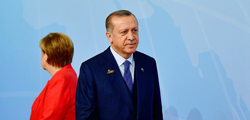 Erdogan rejette les "menaces" allemandes, la crise s'envenime