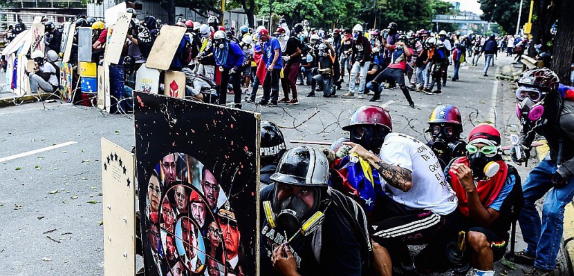 Venezuela: l'opposition défile pour une Cour suprême parallèle