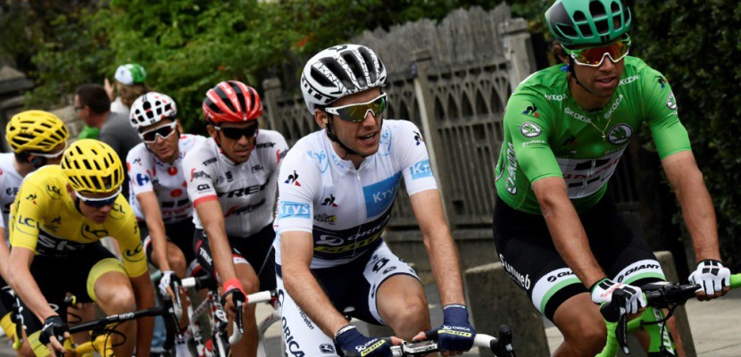 Tour de France: les coureurs sont partis pour les "Champs"