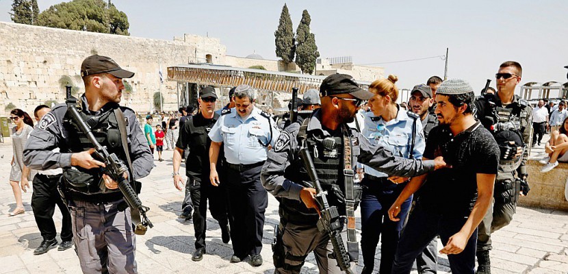 Affrontements entre Palestiniens et police israélienne sur l'esplanade des Mosquées