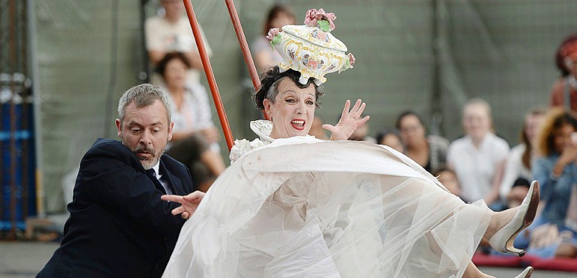 Royal de Luxe délaisse ses géants pour un spectacle intime à Nantes, "Miniatures"