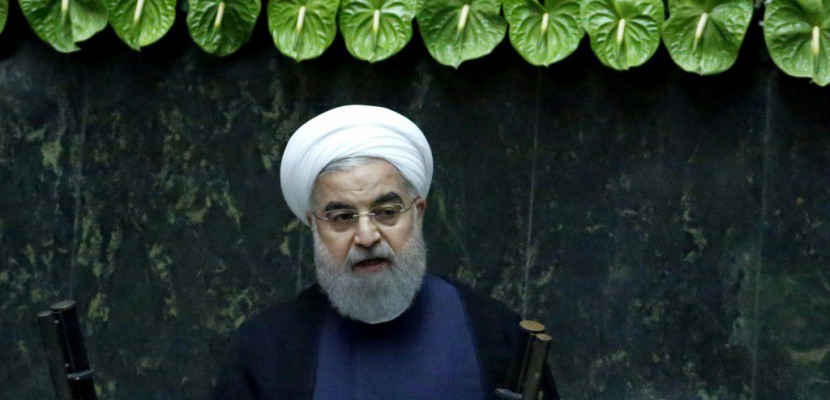 Iran: le président Rohani prête serment