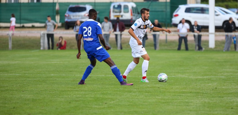 Rouen. Football (Ligue 2): Quevilly-Rouen étrillé par Bourg-Peronnas ! 