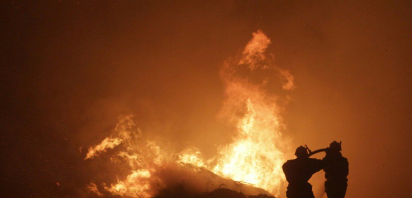 Les feux contenus au Portugal et en Corse, mais le risque demeure