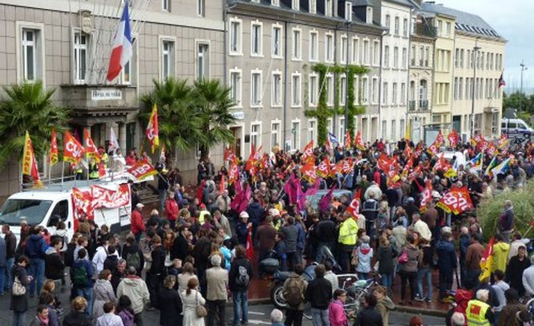 Manifestation : entre 900 et 1 000 personnes à Cherbourg