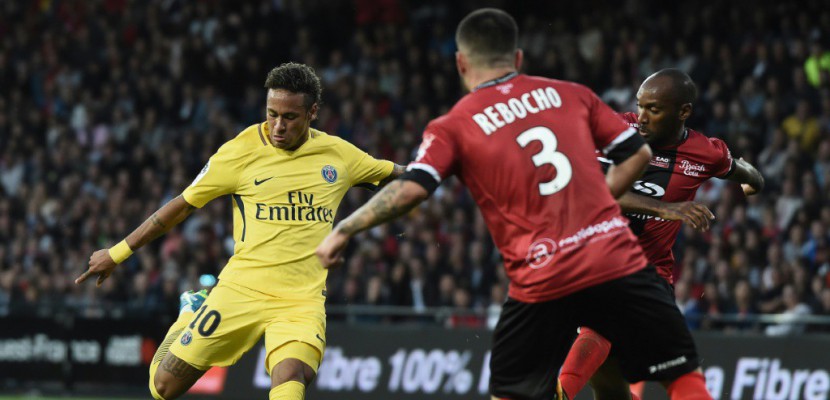 Ligue 1: à la mi-temps, Guingamp et PSG 0-0