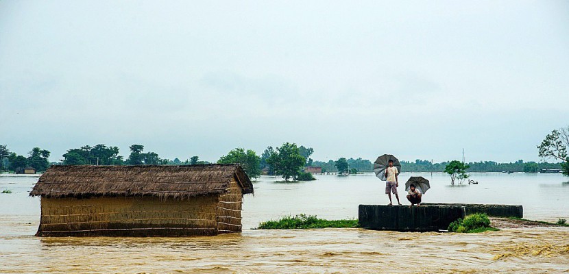 Inondations Inde/Népal: au moins 143 morts, des milliers de déplacés