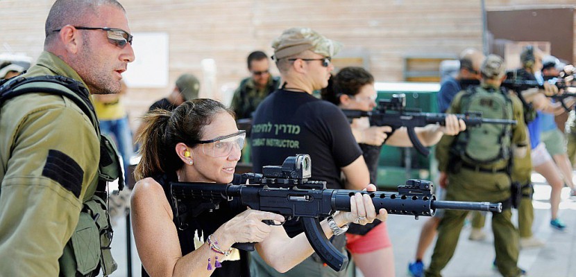 En Cisjordanie, d'ex-soldats israéliens initient les touristes à "l'antiterrorisme"
