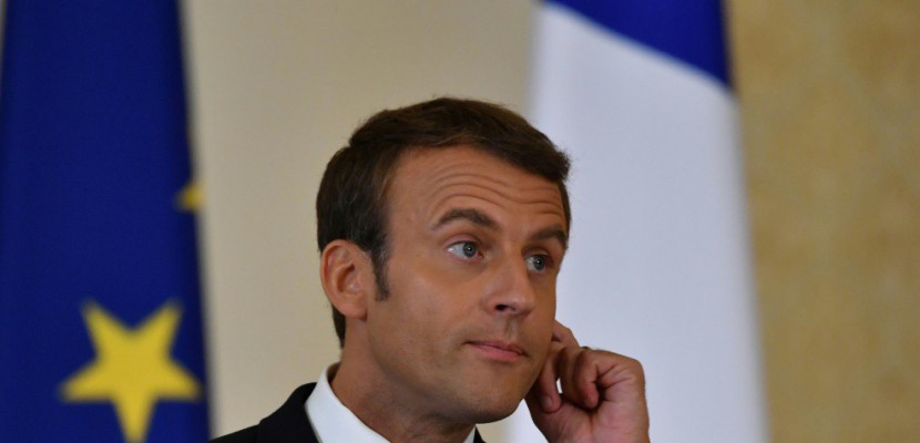Macron doit passer "à l'action" et mettre "les mains dans le cambouis" (presse)