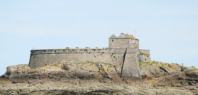 Quand un fort Vauban sur une île bretonne est loué via AirBnB