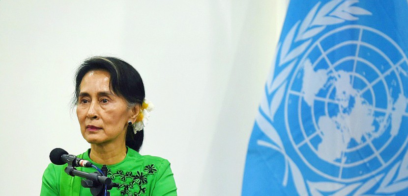 Crise des Rohingyas: Suu Kyi dénonce la "désinformation"