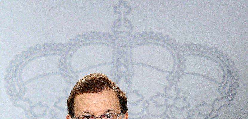 Référendum en Catalogne: Rajoy dénonce un "acte intolérable de désobéissance"