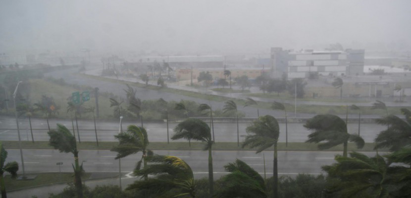 Trois morts en Floride pilonnée par l'ouragan Irma