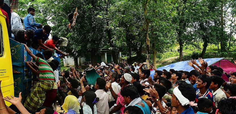 Crise des Rohingyas: le Bangladesh submergé par les réfugiés