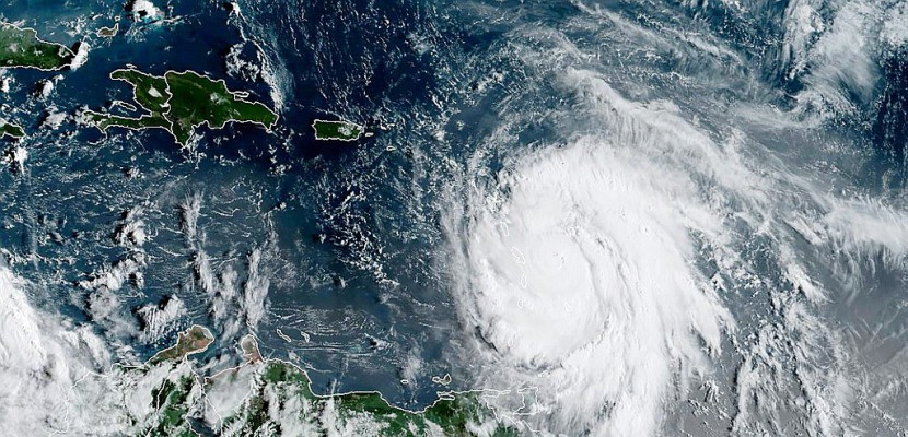 Maria: alerte "violette" cyclonique en Martinique, le plus haut niveau d'alerte