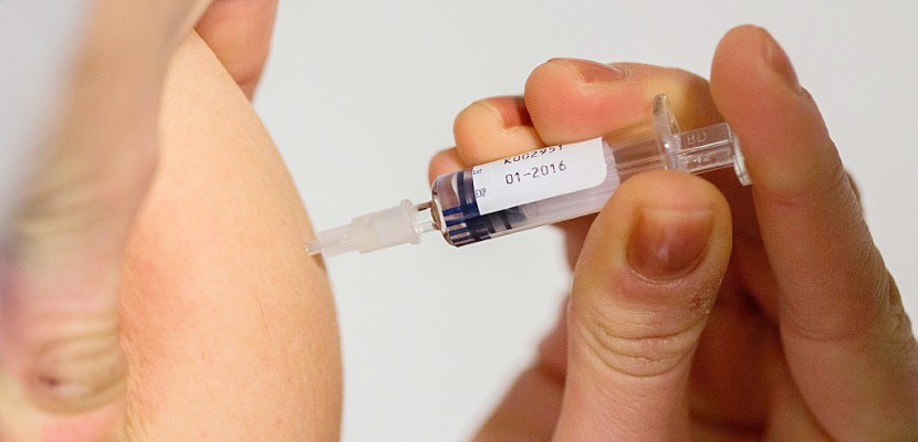 Aluminium dans les vaccins: des "approfondissements nécessaires", selon l'Agence du médicament