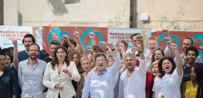 Mélenchon mobilise dans la rue contre le "coup d'Etat social" de Macron