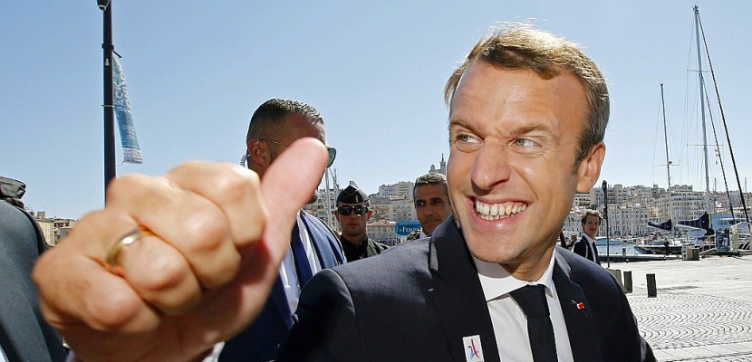 Regain de popularité en septembre pour Macron, qui remonte à 45% (sondage)