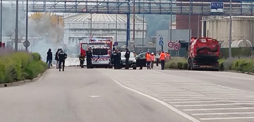 Près de Rouen, la police lève le blocage du terminal Rubis