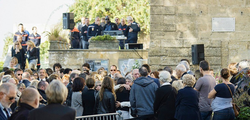 Aux obsèques des étudiantes tuées à Marseille, "un message d'amour et de paix"