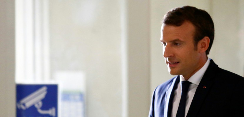 Emmanuel Macron interviewé en direct dimanche soir sur TF1 et LCI