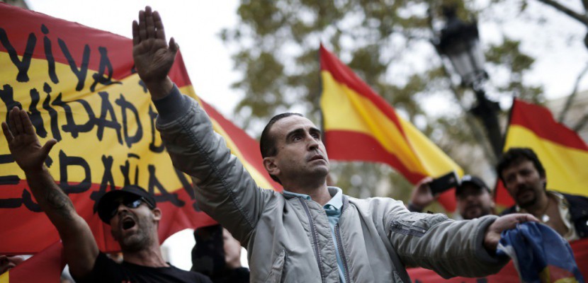 L'extrême droite gagne en visibilité en Espagne avec la crise catalane