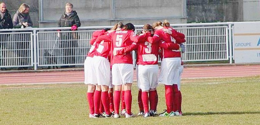Rouen. D2 féminine : les joueuses du FC Rouen s'inclinent à La Roche-sur-Yon
