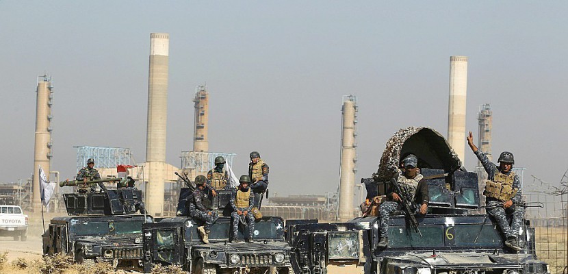 Kirkouk: les forces irakiennes reprennent aux Kurdes deux grands champs pétroliers