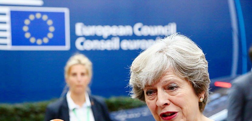 May veut faire des "projets ambitieux" avec les 27 pour les négociations du Brexit