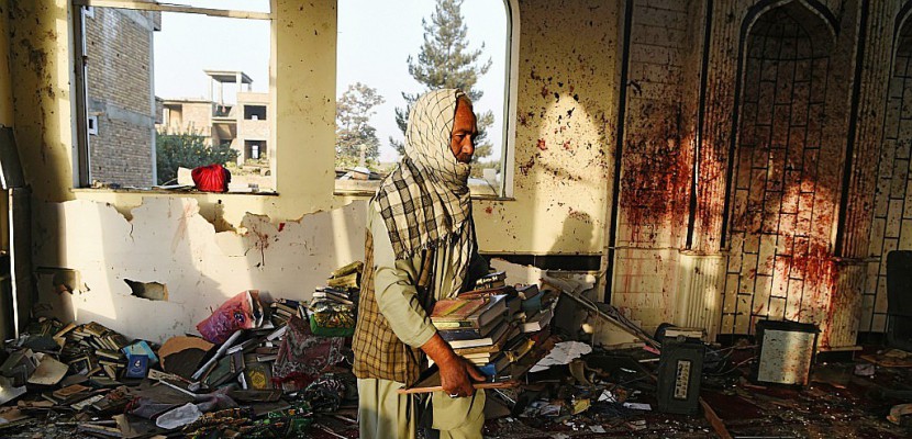 Kaboul: le sang et la colère dans la mosquée visée par l'EI