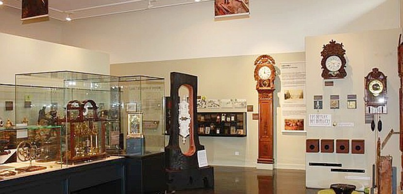 Saint-Nicolas-d'Aliermont. Changer l'heure de centaines d'horloges dans un musée normand