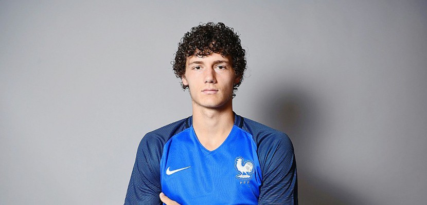 Equipe de France/Pavard: une valse à 20 ans, un maillot bleu à 21