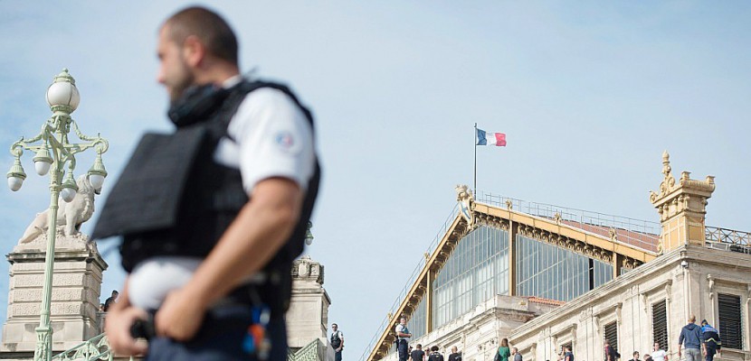 Attentat de Marseille: le frère du tueur remis à la France