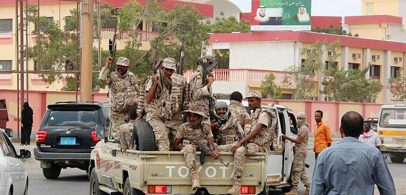 Yémen: au moins cinq morts dans deux attentats suicide à Aden