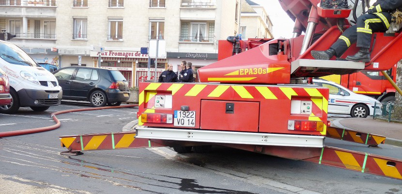 Bayeux. Incendie : bloqué dans son appartement, il est sauvé par les pompiers à Bayeux