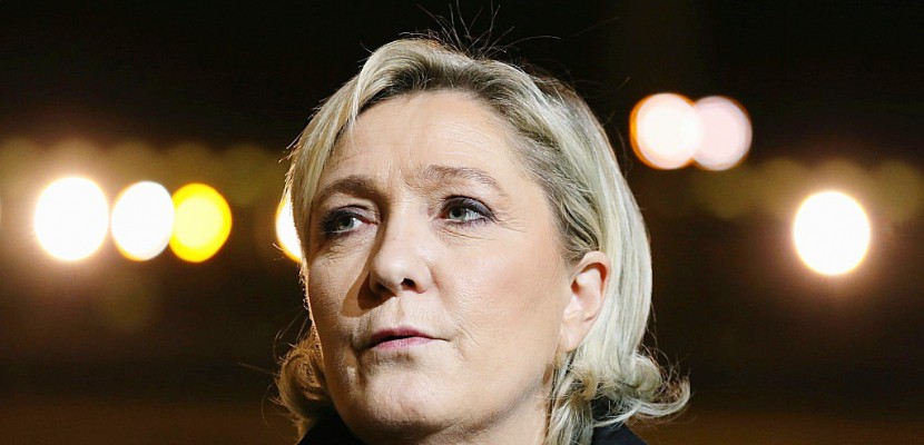 Marine Le Pen affirme être "chassée" de sa banque, HSBC