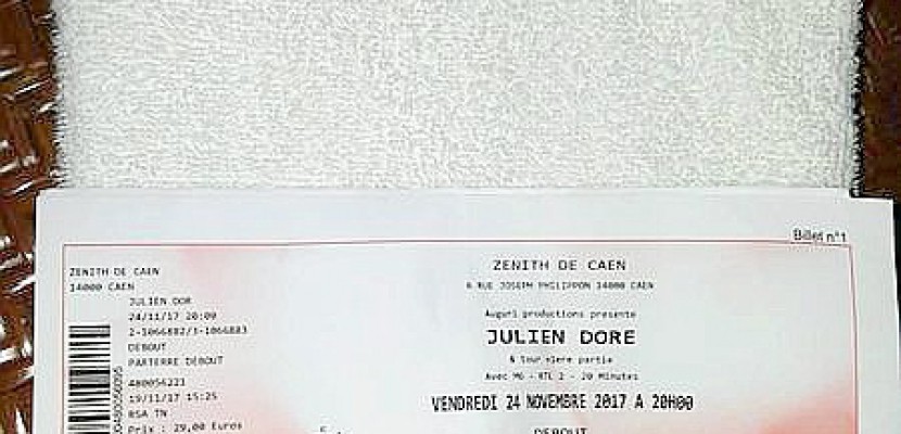 Caen. Après son concert à Caen, la serviette de Julien Doré sur Le Bon Coin !