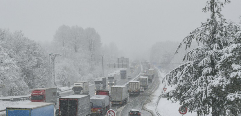 Neige: difficultés de circulation en Auvergne-Rhône-Alpes