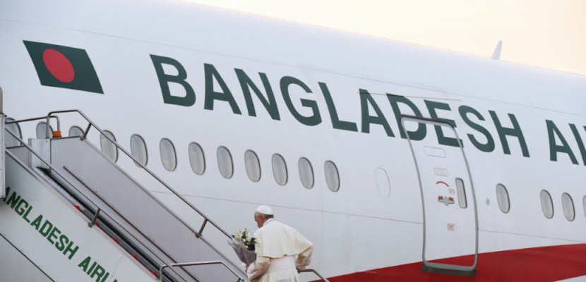Le pape conclut un voyage en Asie dominé par la crise des Rohingyas