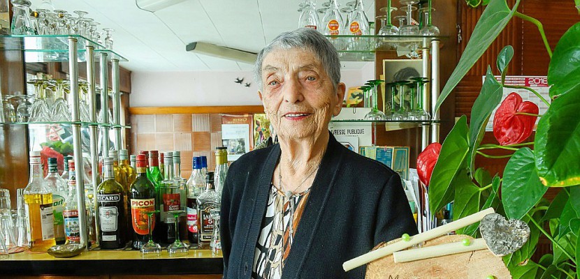 A 100 ans révolus, Marie-Lou tient toujours son bar