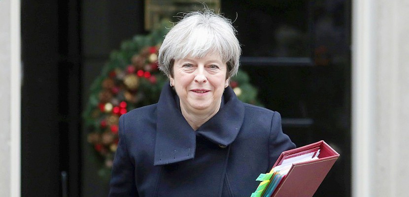 Brexit: Theresa May en route pour Bruxelles pour rencontrer Juncker