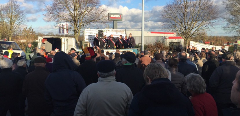 Isigny-le-Buat. Près de 400 opposants manifestent contre l'arasement des barrages du sud Manche