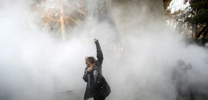 L'Iran met en garde contre les protestations, deux manifestants tués