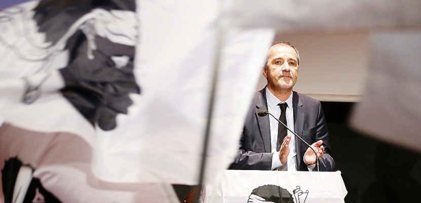 Le nationaliste Talamoni élu président de l'Assemblée de Corse