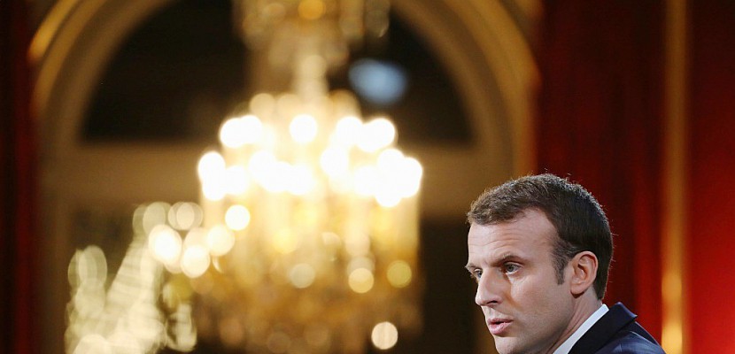 "Fake news": Macron annonce une loi pour renforcer le contrôle sur internet