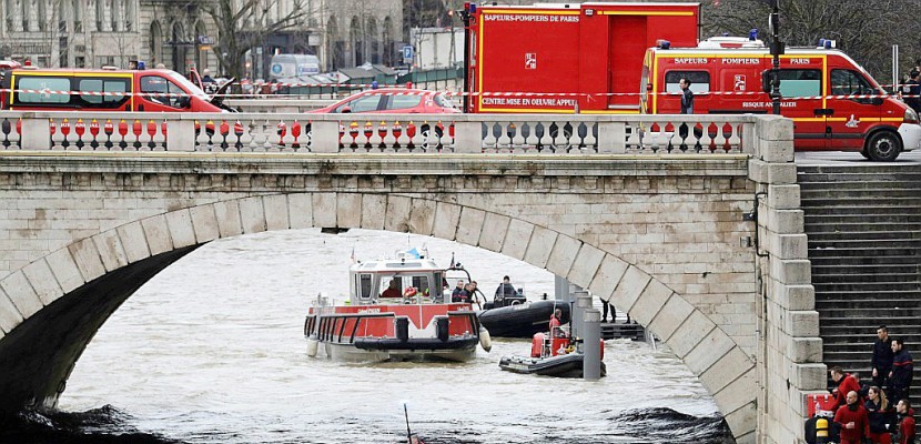 Une policière de la brigade fluviale disparue dans la Seine à Paris
