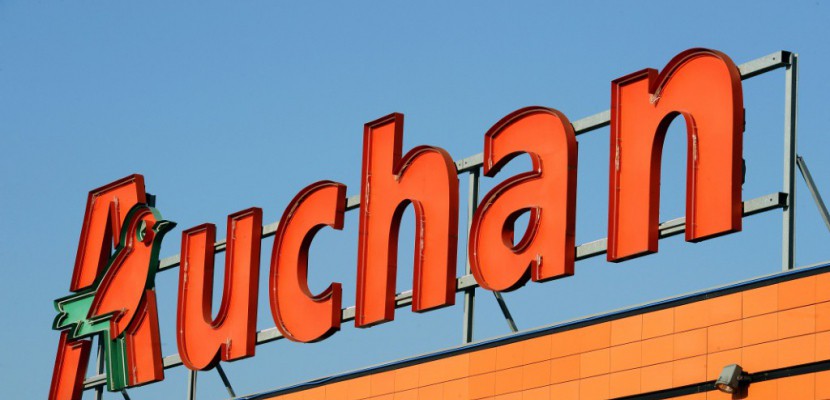 Lait contaminé: 52 boîtes Lactalis vendues par Auchan après la date de rappel