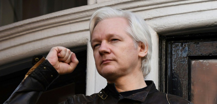 L'Equateur naturalise Julian Assange, réfugié à Londres